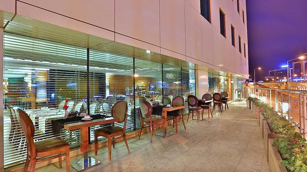 Park Inn By Radisson Istanbul Asia Kavacik 4*,